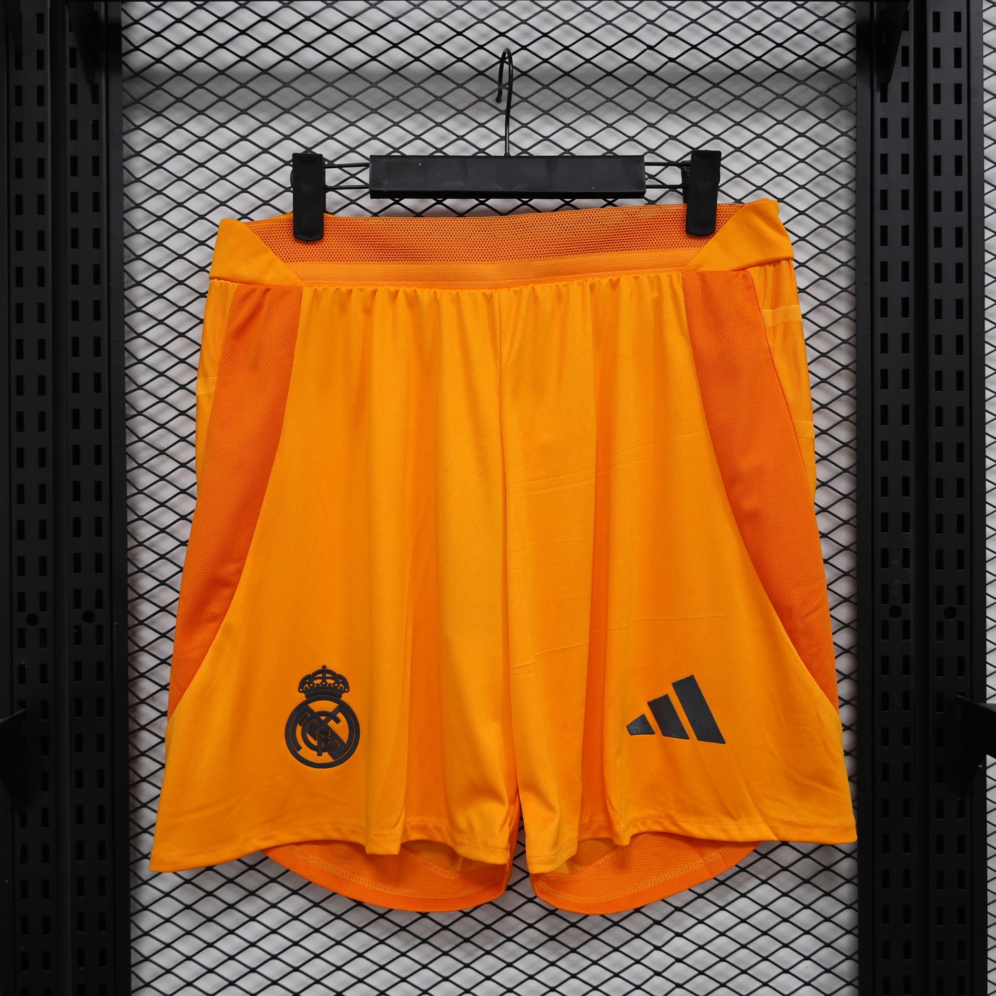 Short Real Madrid Extérieur Version Joueur 2024/2025 - Vêtements de sport