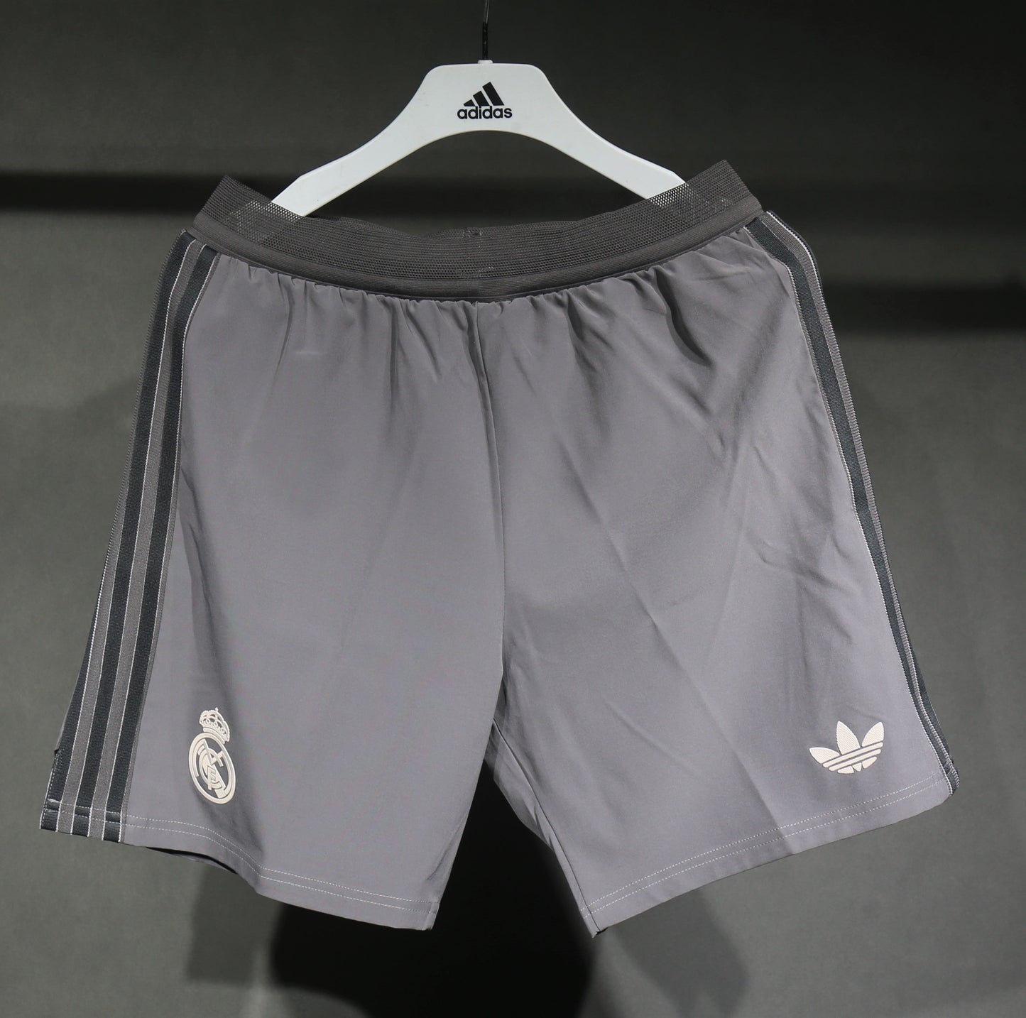 Short Real Madrid Third Version Joueur 2024/2025 - Vêtements de sport