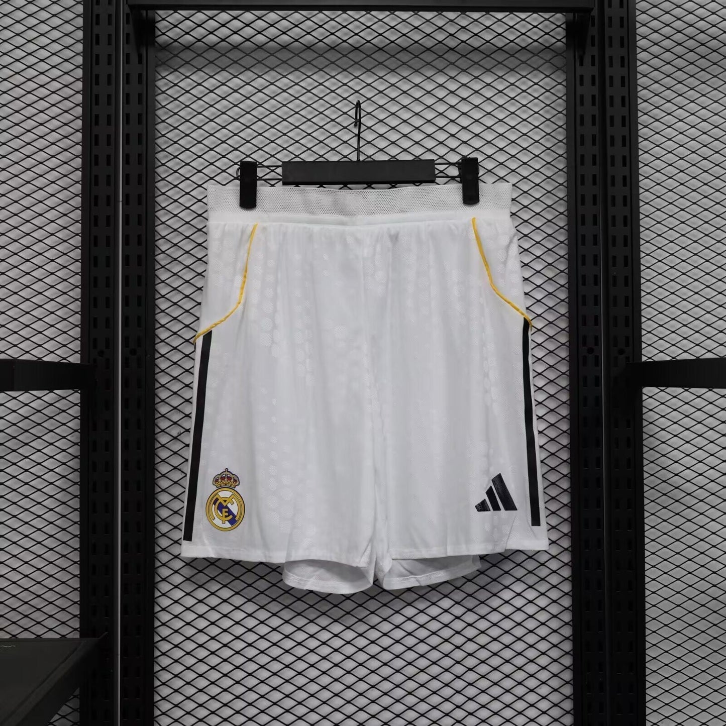 Short Real Madrid Domicile 2025/2026 - Vêtements de sport