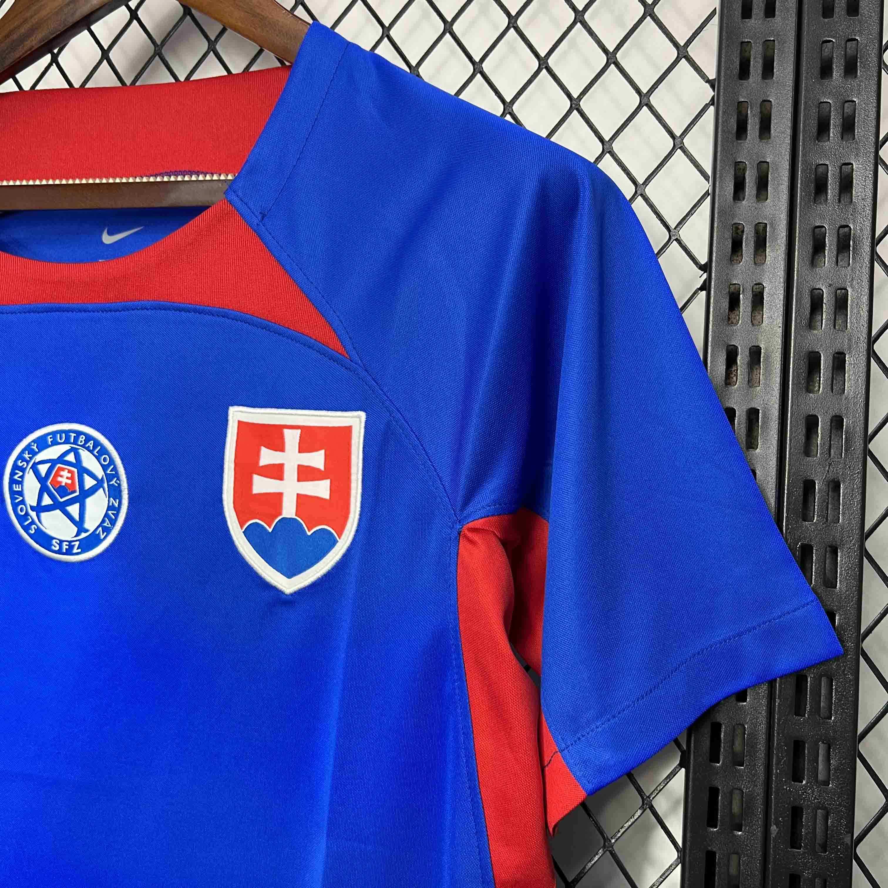 Slovaquie Extérieur Euro2024 - Vêtements de sport