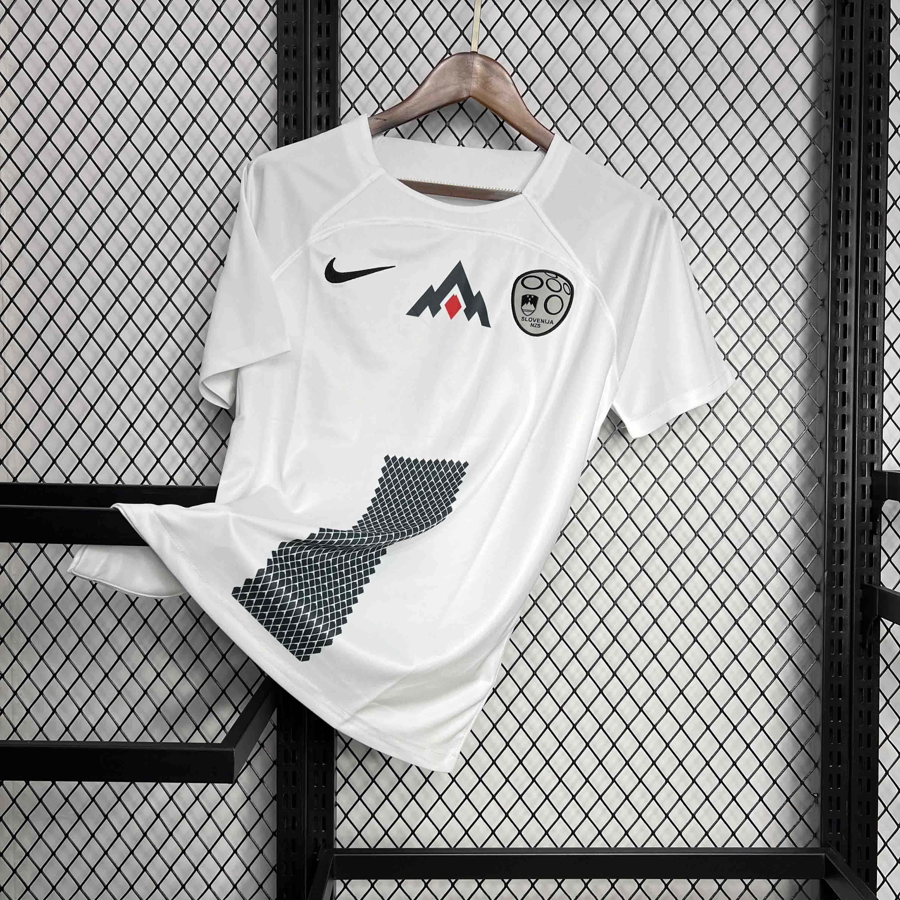 Slovénie Extérieur Euro2024 - Vêtements de sport