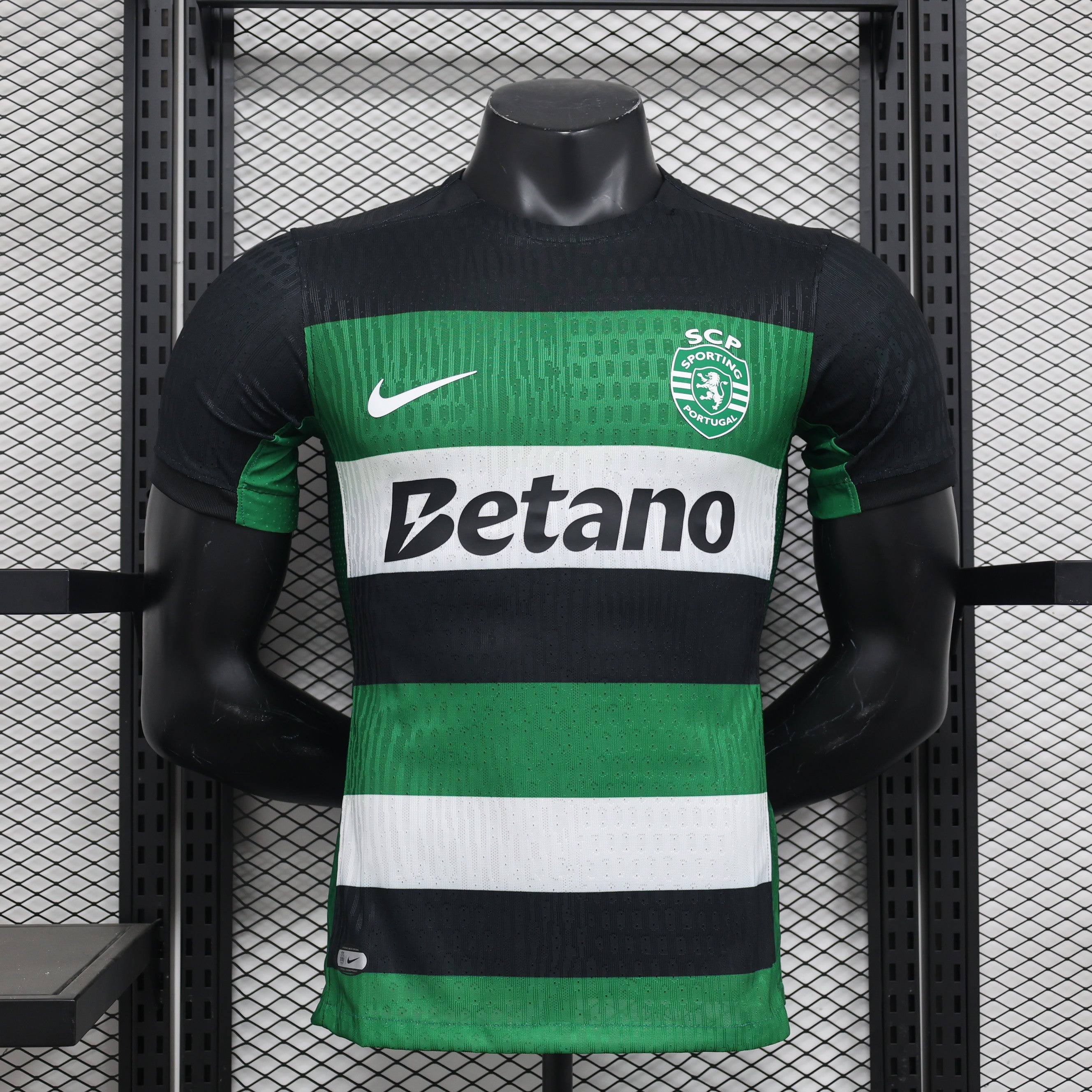 Sporting CP Domicile 2024/2025 - Version Joueur ( + 5€) / S - Vêtements de sport