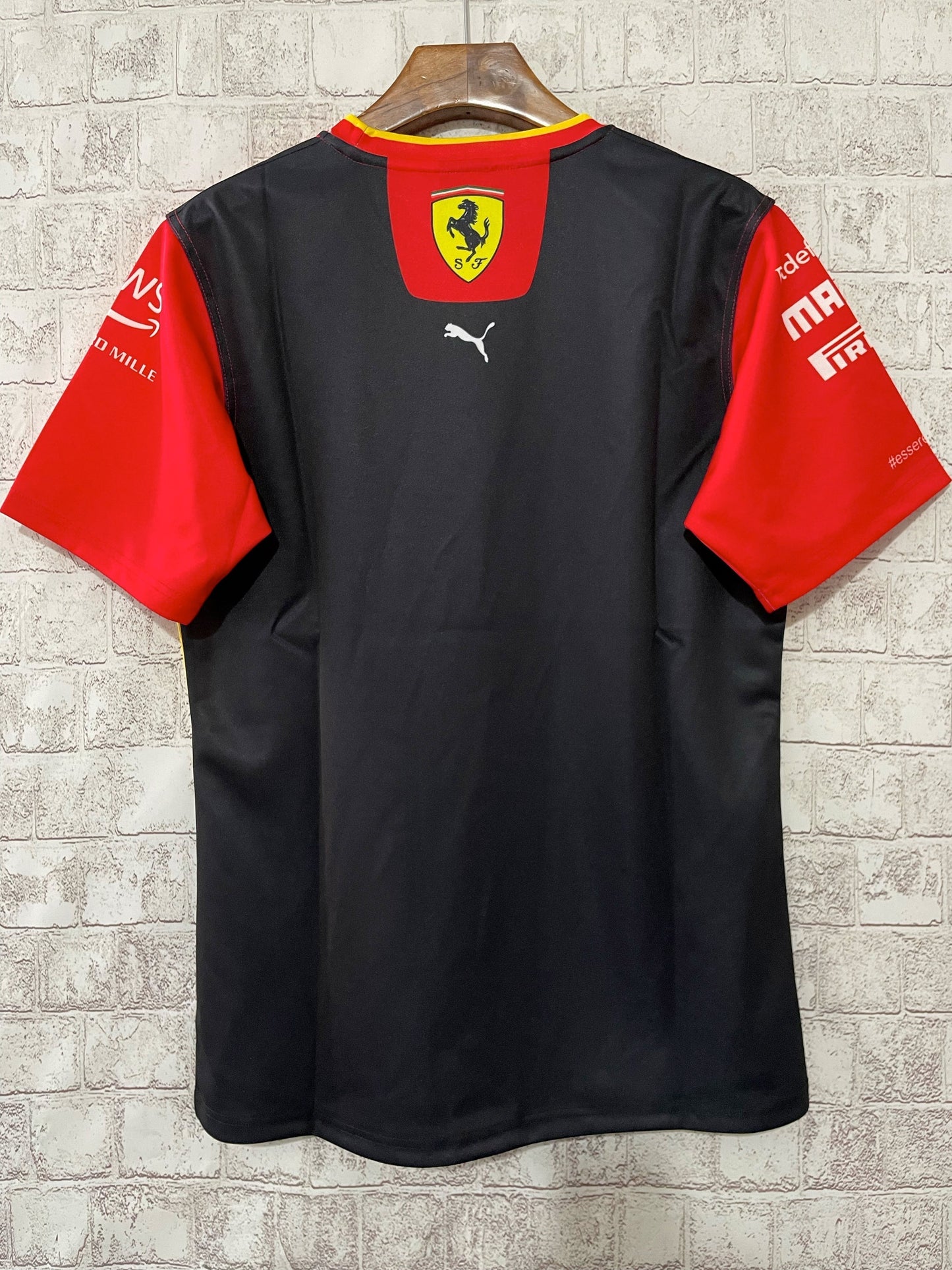 T shirt ferrari F1 2024 - Vêtements de sport