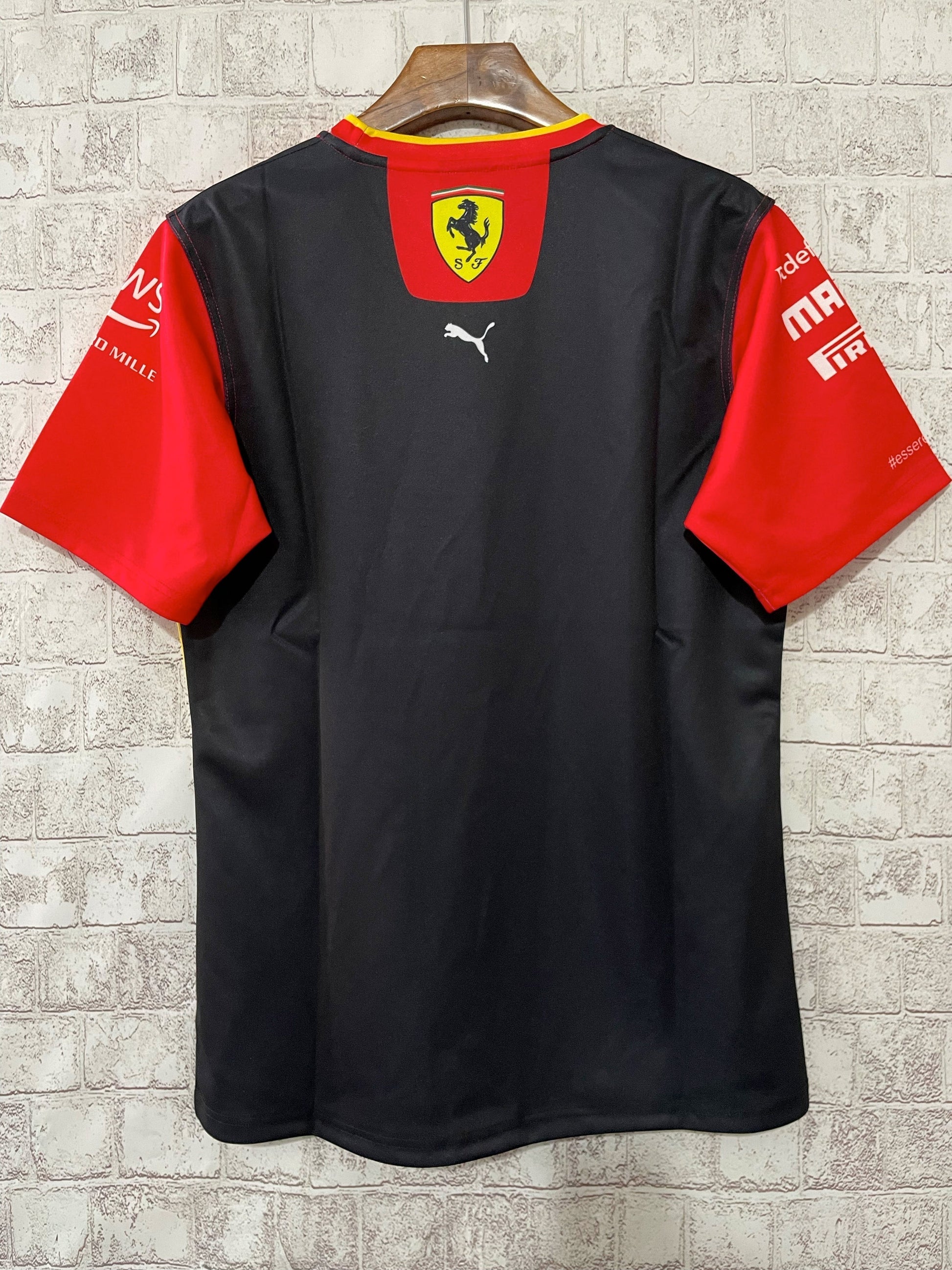 T shirt ferrari F1 2024 - Vêtements de sport