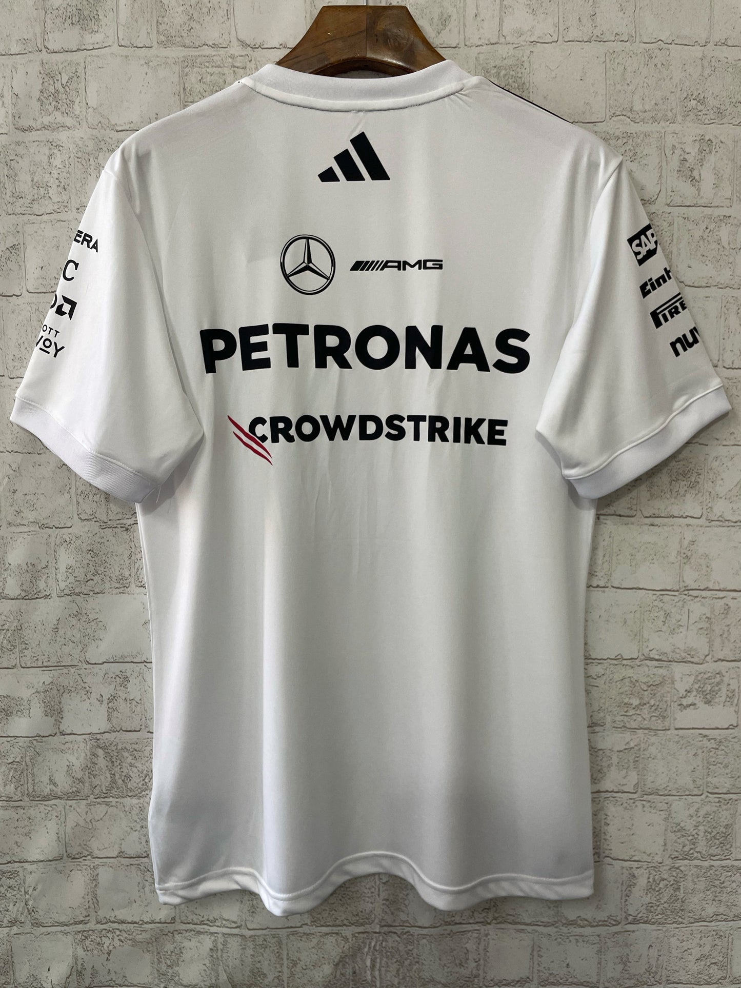 T shirt mercedes blanc - Vêtements de sport