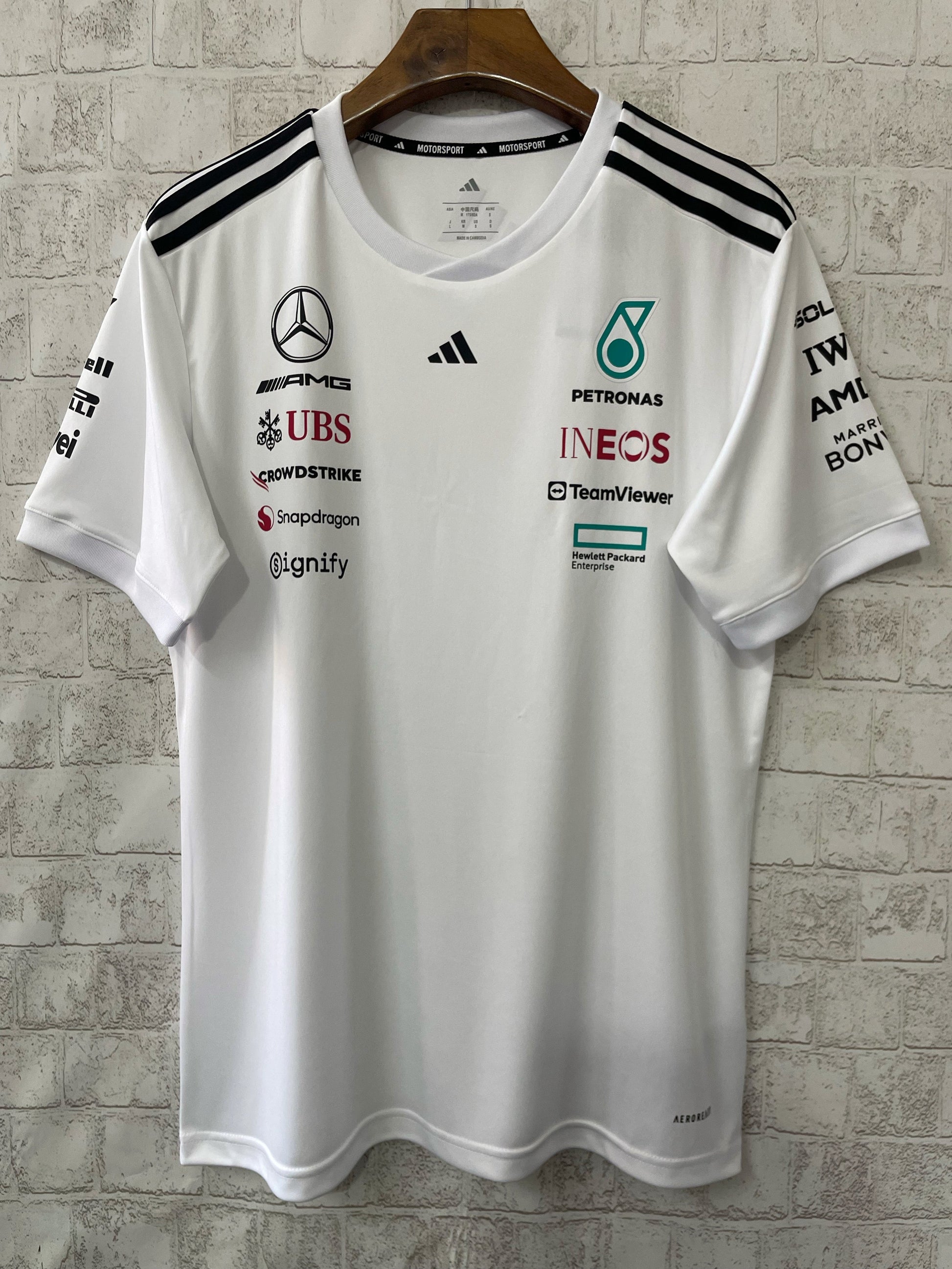 T shirt mercedes blanc - Vêtements de sport