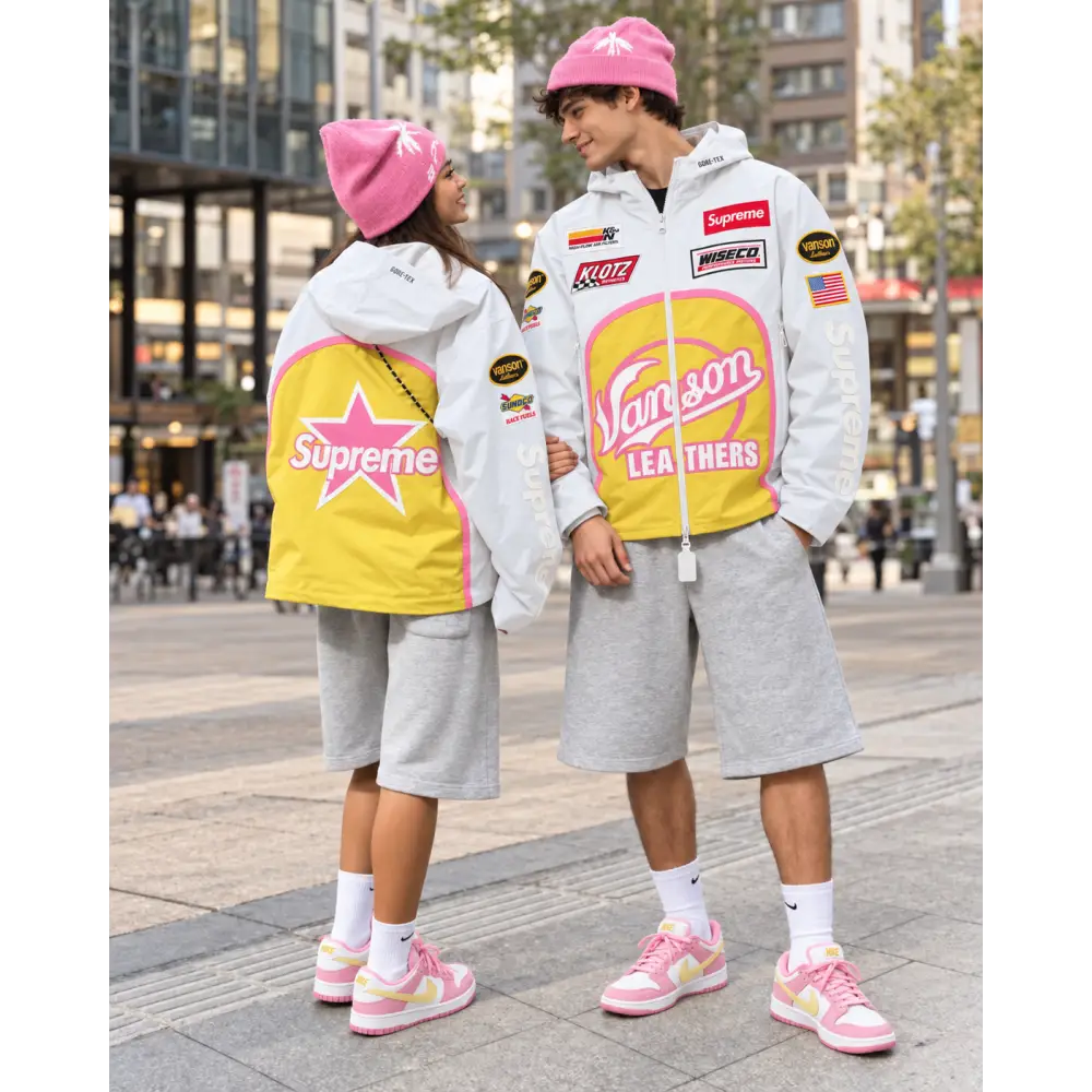 Veste Vanson Supreme blanche : duo assorti avec bonnets roses, visuel porté illustratif
