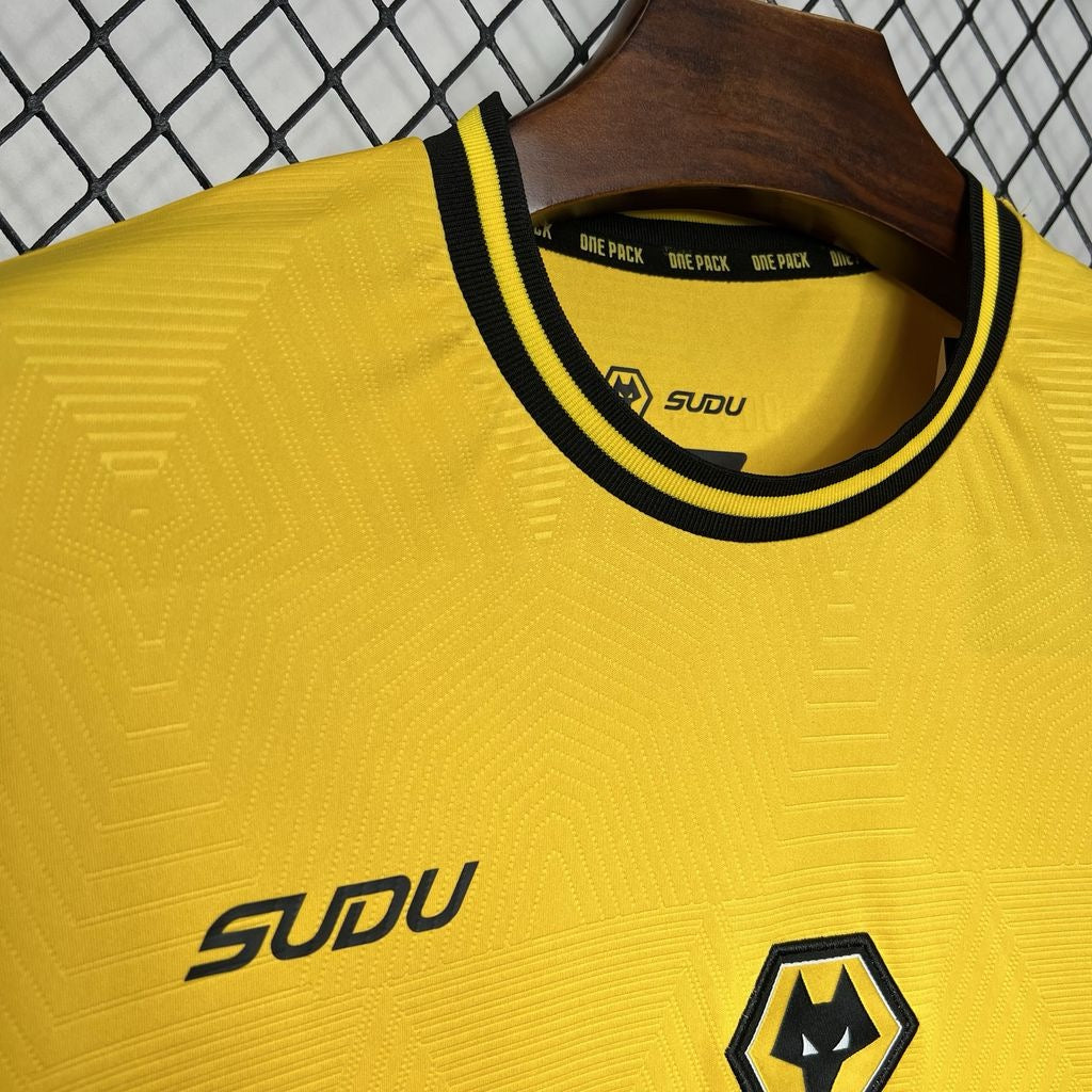 Wolverhampton Domicile 2024/2025 - Vêtements de sport